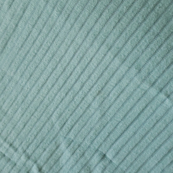 Light blue large t-shirt. - Picture 2 of 3